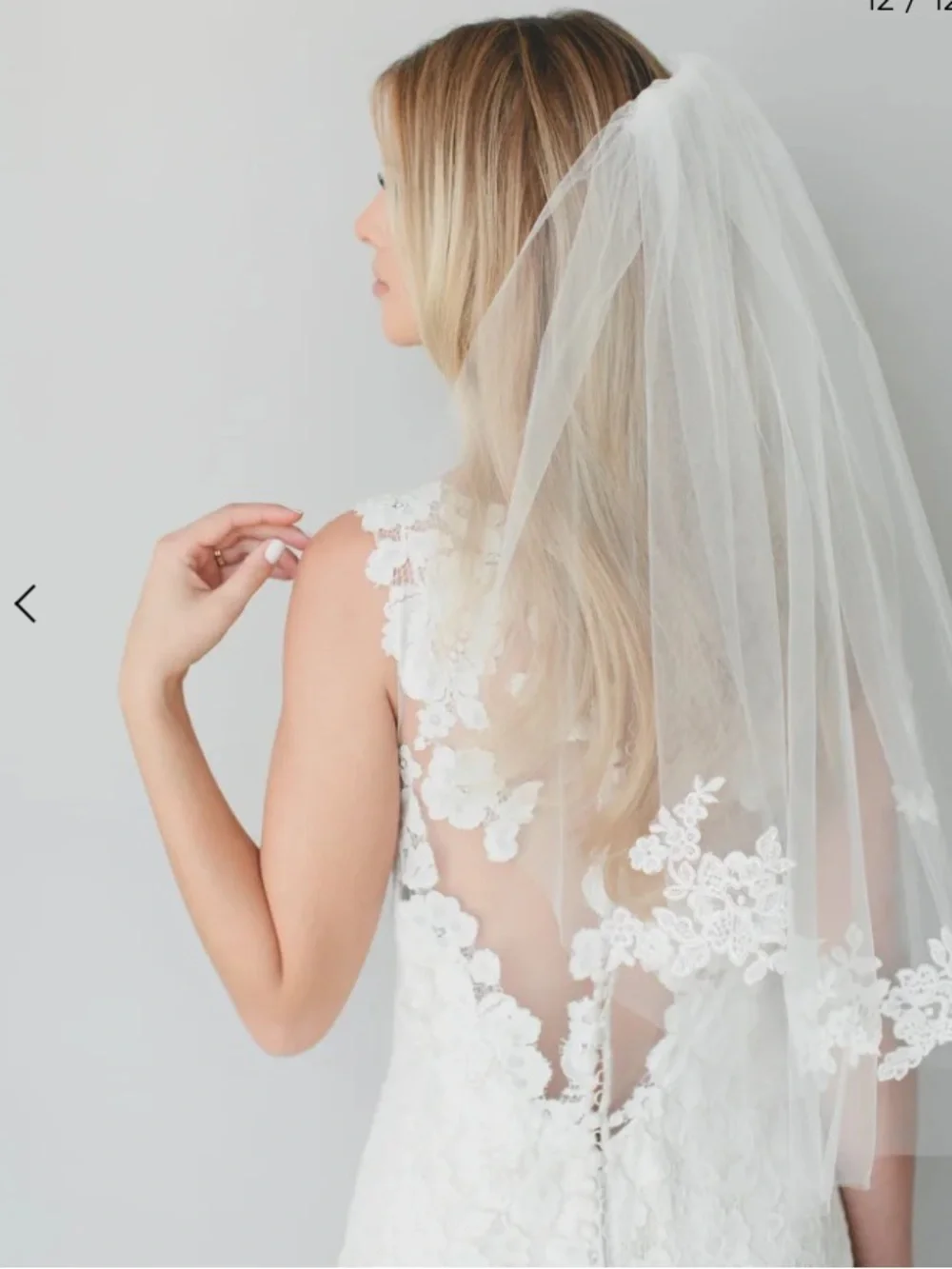 Veil Trends Single Layer Ivory Appliqué Lace Veil #1520 NWT